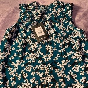 Women floral print mock neck tan top